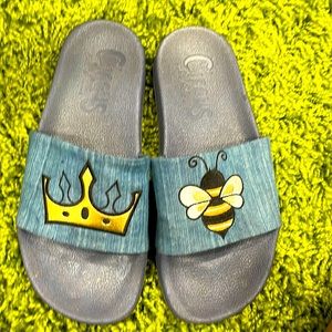 Queen Bee a slippers Sam Edelman 7US